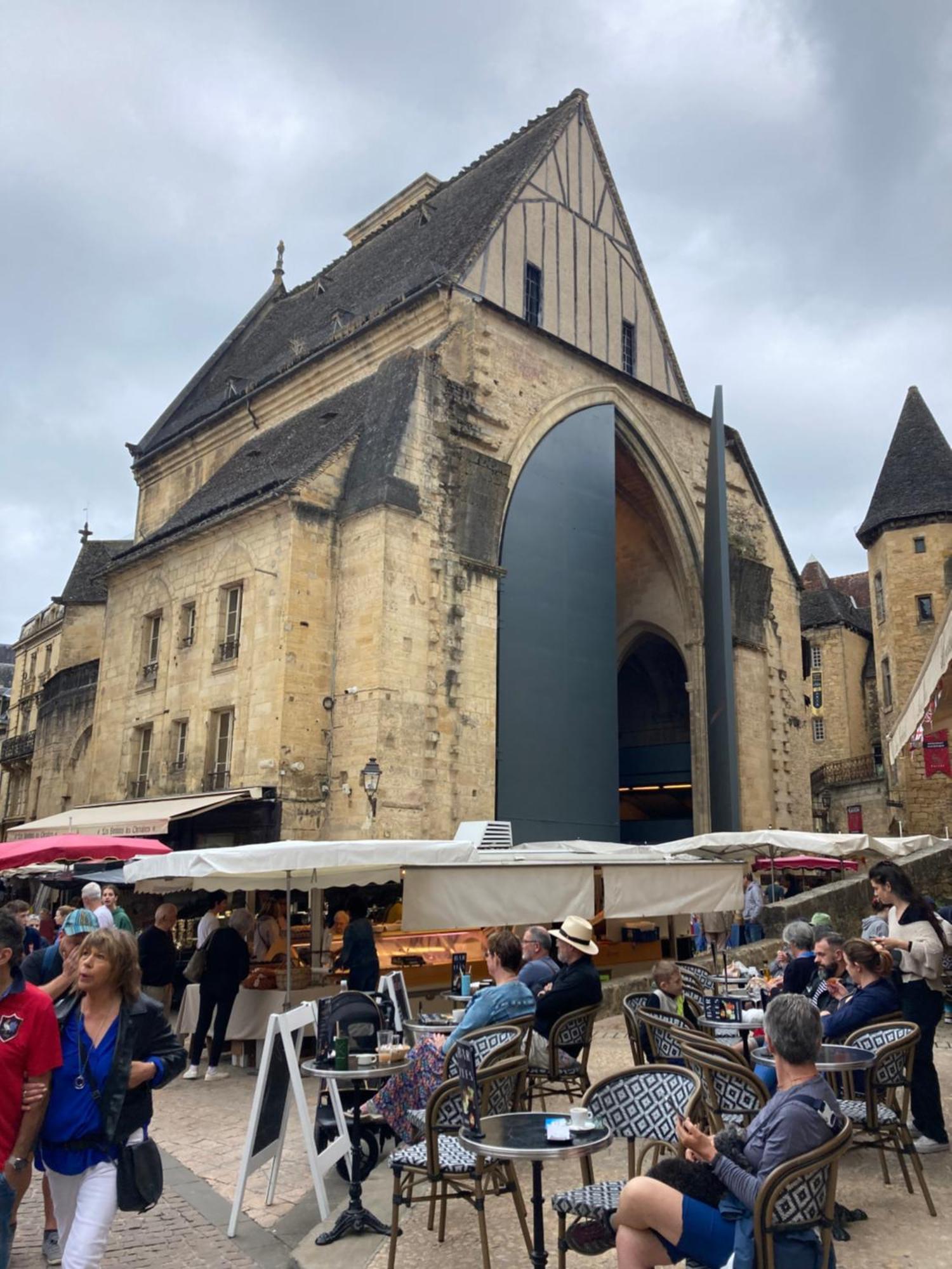 Au Coeur Du Centre Historique De Sarlat Apartment Luaran gambar